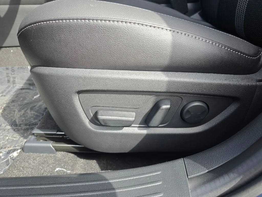 2025 Mazda CX-50 Preferred - Photo 16