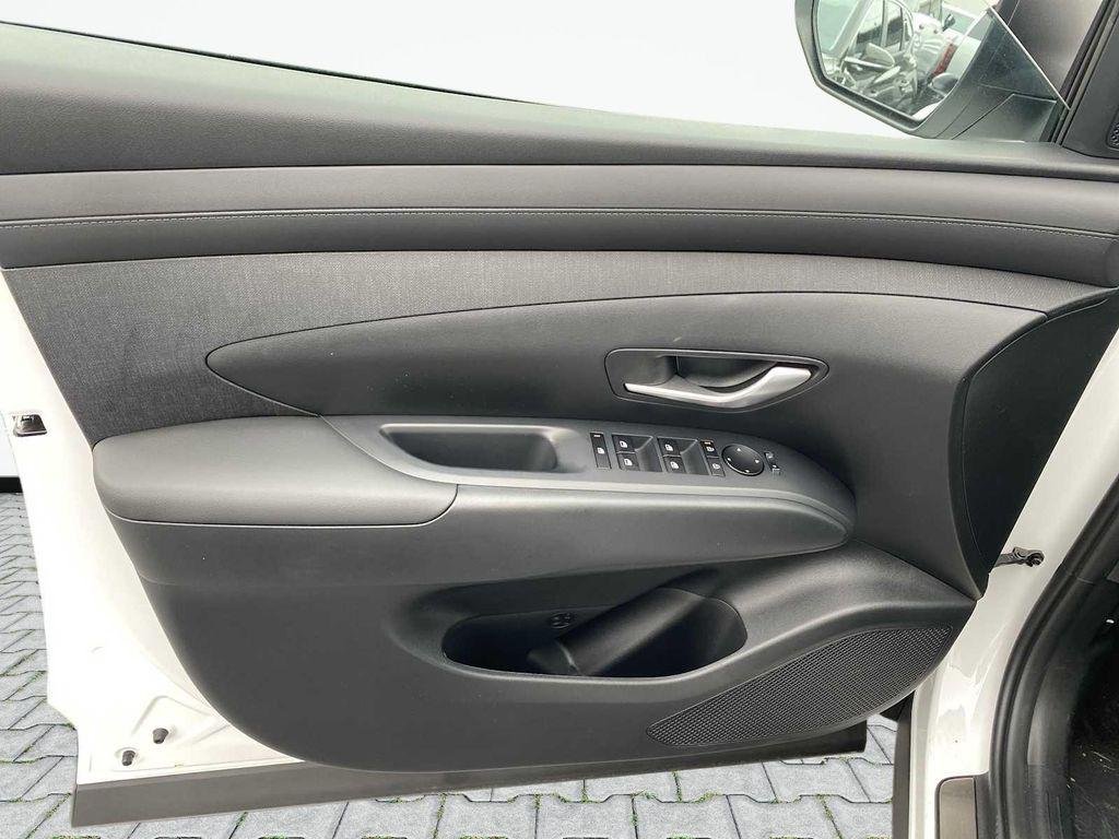 New 2026 White Hyundai SEL Premium FWD image 28