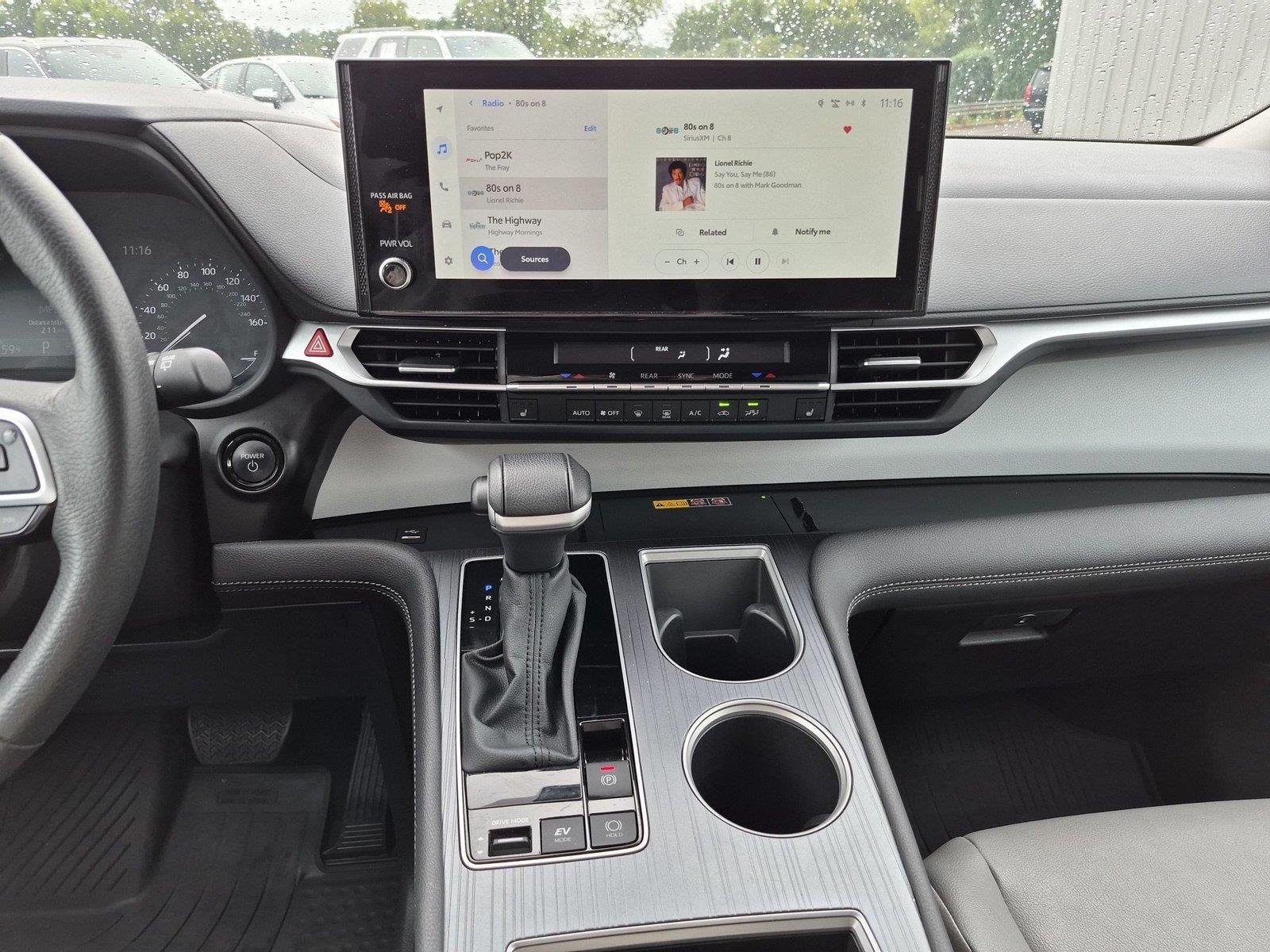 Used 2025 Wind Chill Pearl Toyota XLE image 26