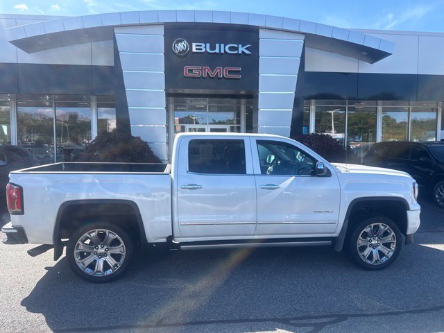 Used 2018 White GMC Denali image 29