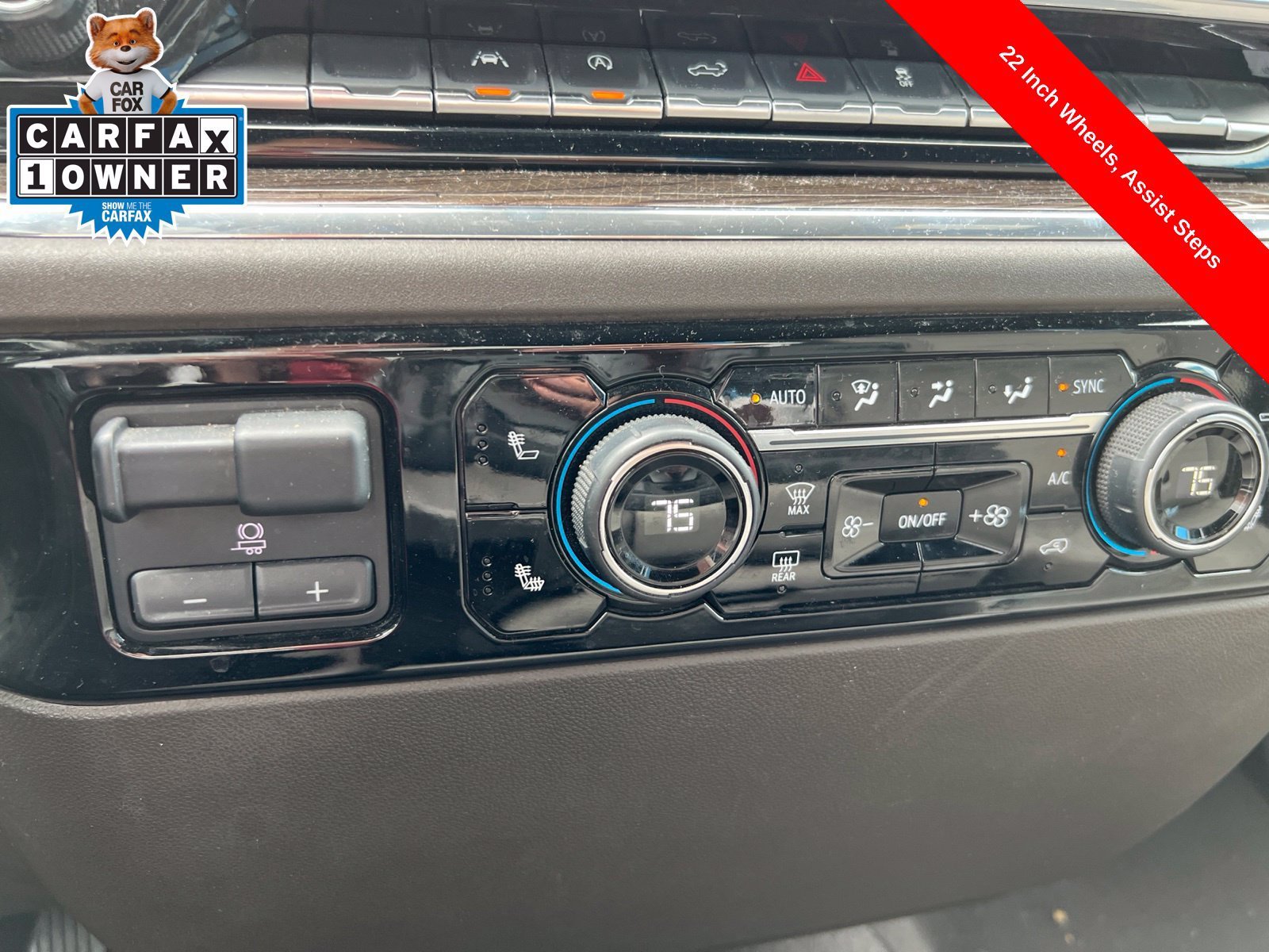 Used 2025 Cypress Gray Chevrolet LT image 19