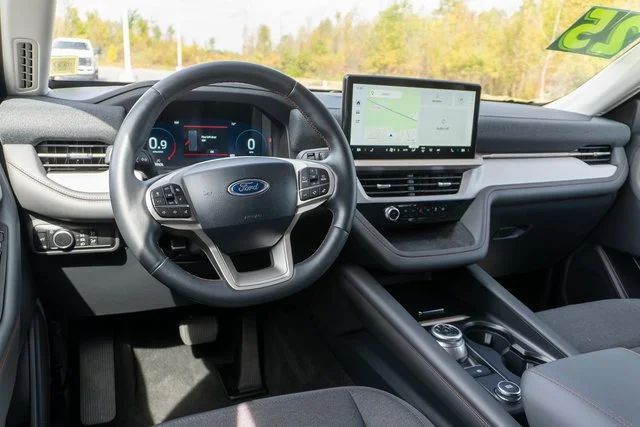 Used 2025 Gray Metallic Ford Active image 12