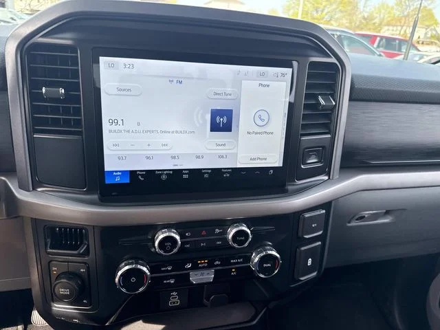 Used 2025 Blue Ford XLT image 30