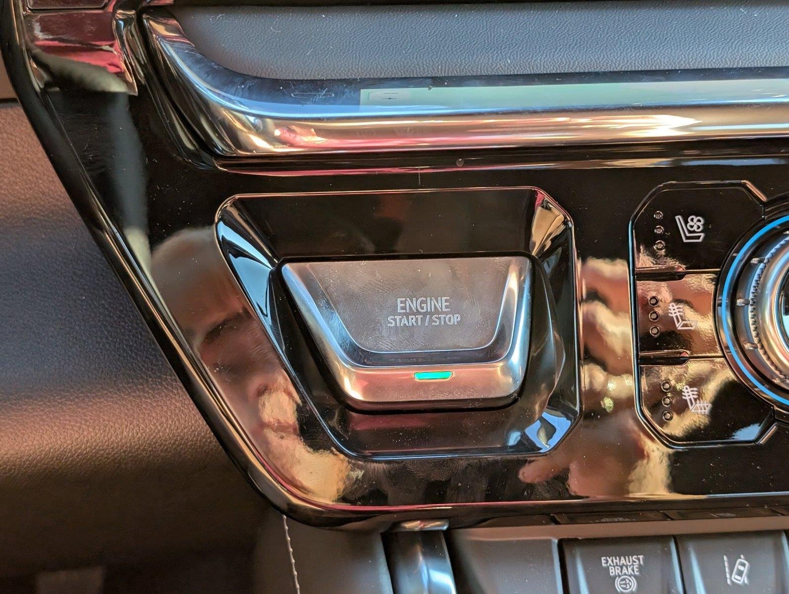 New 2026 Sterling Metallic GMC Denali Ultimate image 24