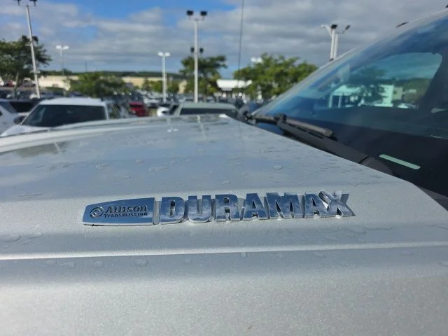 Used 2021 Silver Chevrolet Work Truck image 14