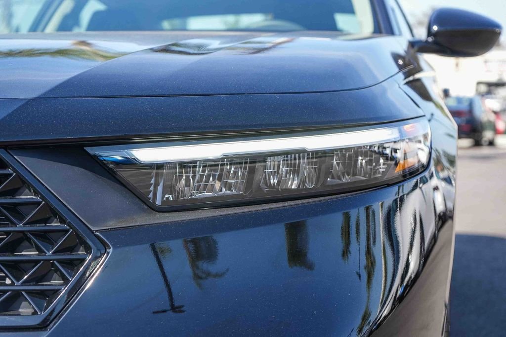 New 2026 Crystal Black Pearl Honda SE image 4