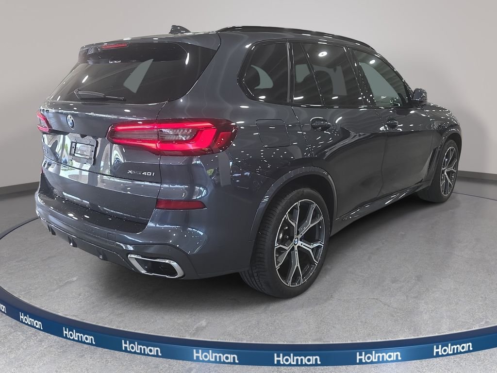 Certified Used 2022 Arctic Grey Metallic BMW xDrive40i image 6
