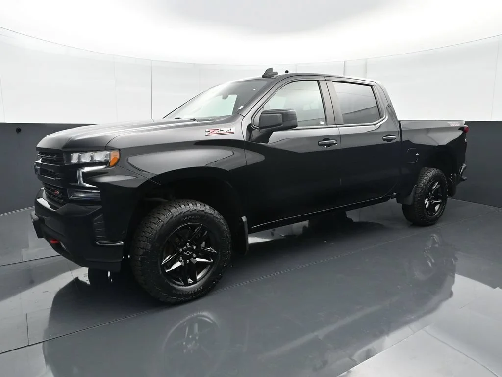Used 2022 Chevrolet Silverado 1500 Limited LT Trail Boss with VIN 1GCPYFED6NZ153233 for sale in Roseville, Minnesota