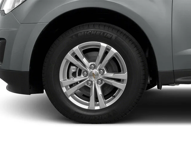 Used 2014 Champagne Silver Metallic Chevrolet LS image 14