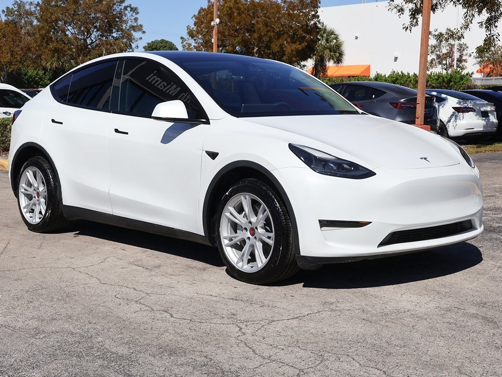 Used 2023 Tesla Model Y Long Range with VIN 7SAYGDEE4PF683068 for sale in Kansas City