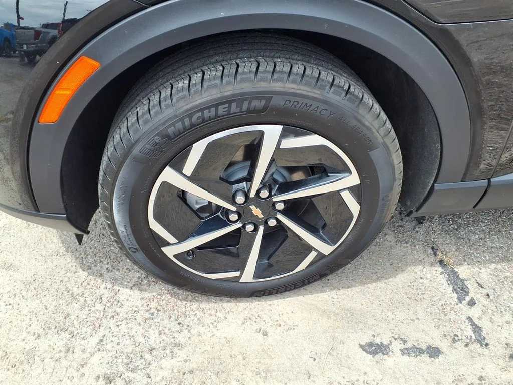 Used 2025 Black Chevrolet LT image 21