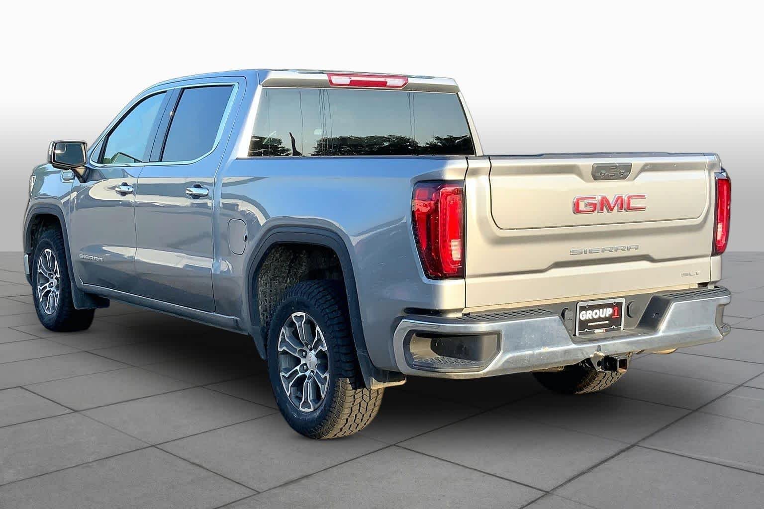 Used 2025 Sterling Metallic GMC SLT image 12
