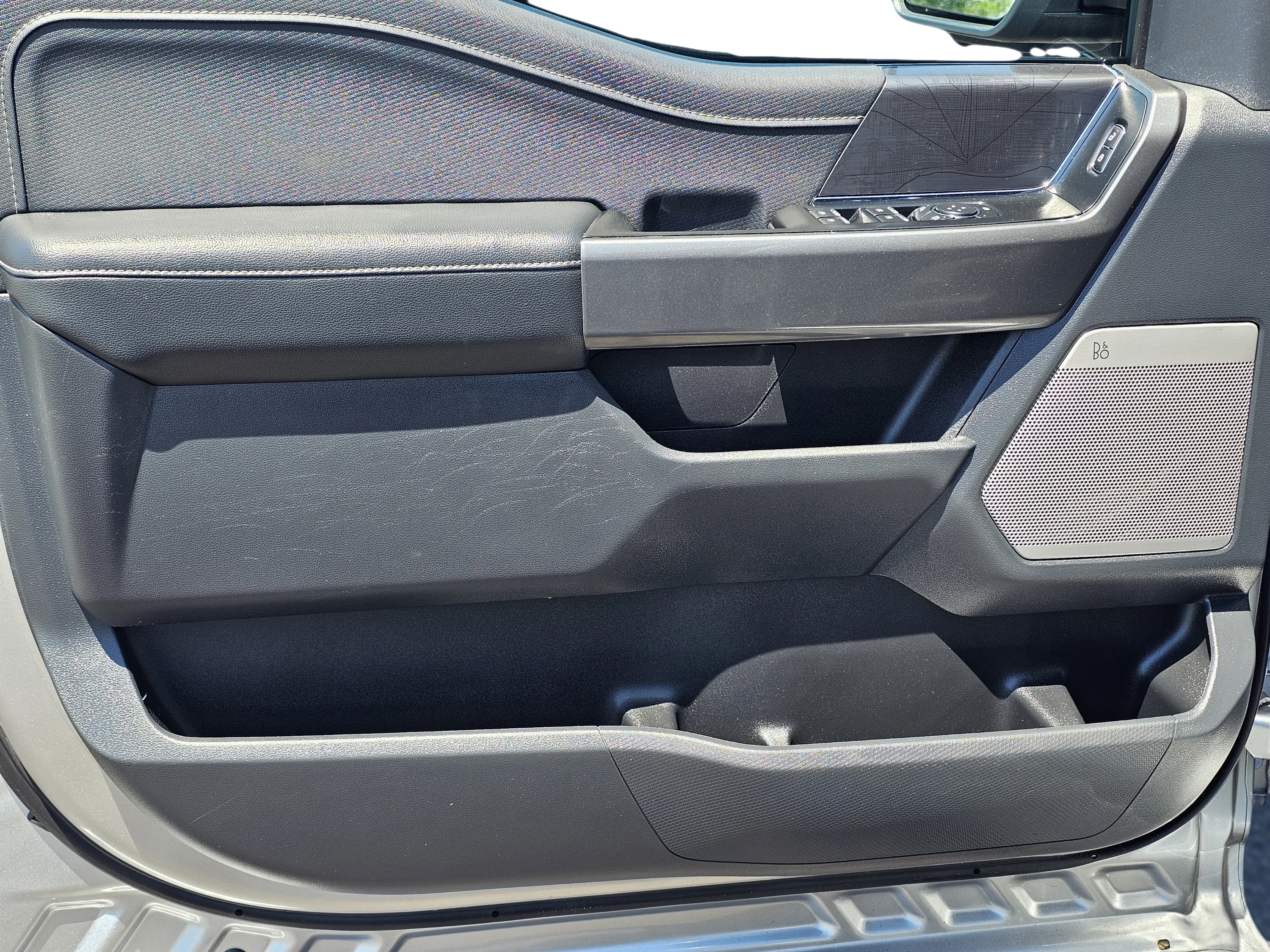 Used 2023 Iconic Silver Metallic Ford XLT image 15