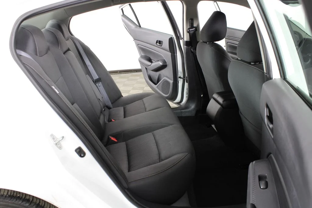 2025 Nissan Altima SV - Photo 12