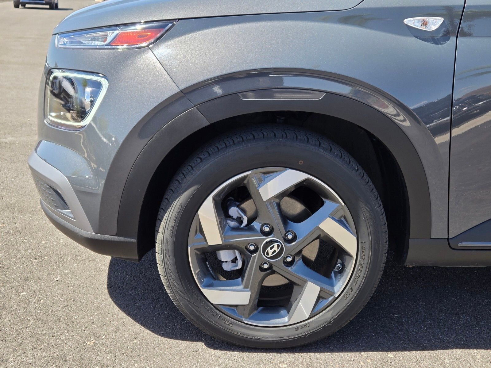 Certified Used 2025 Gray Hyundai Limited image 9