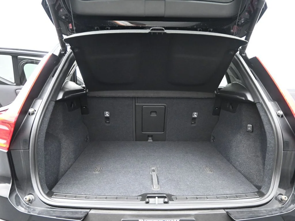 Certified Used 2025 Onyx Black Volvo Ultra image 16