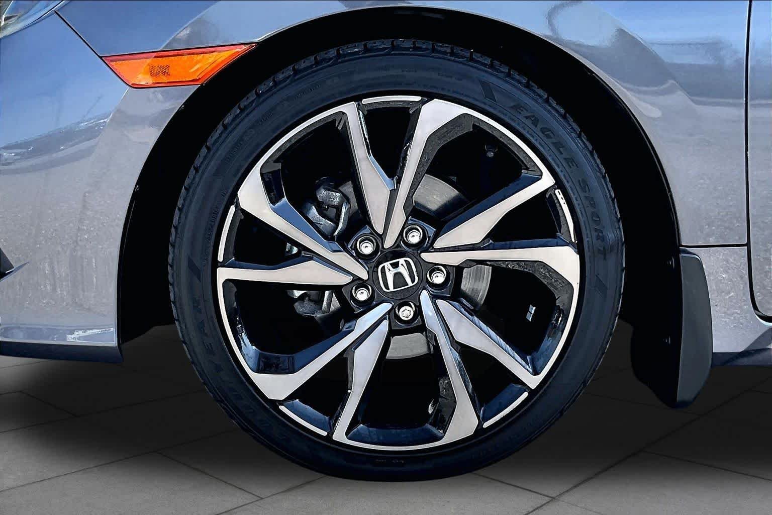 Used 2021 Modern Steel Metallic Honda Sport image 10
