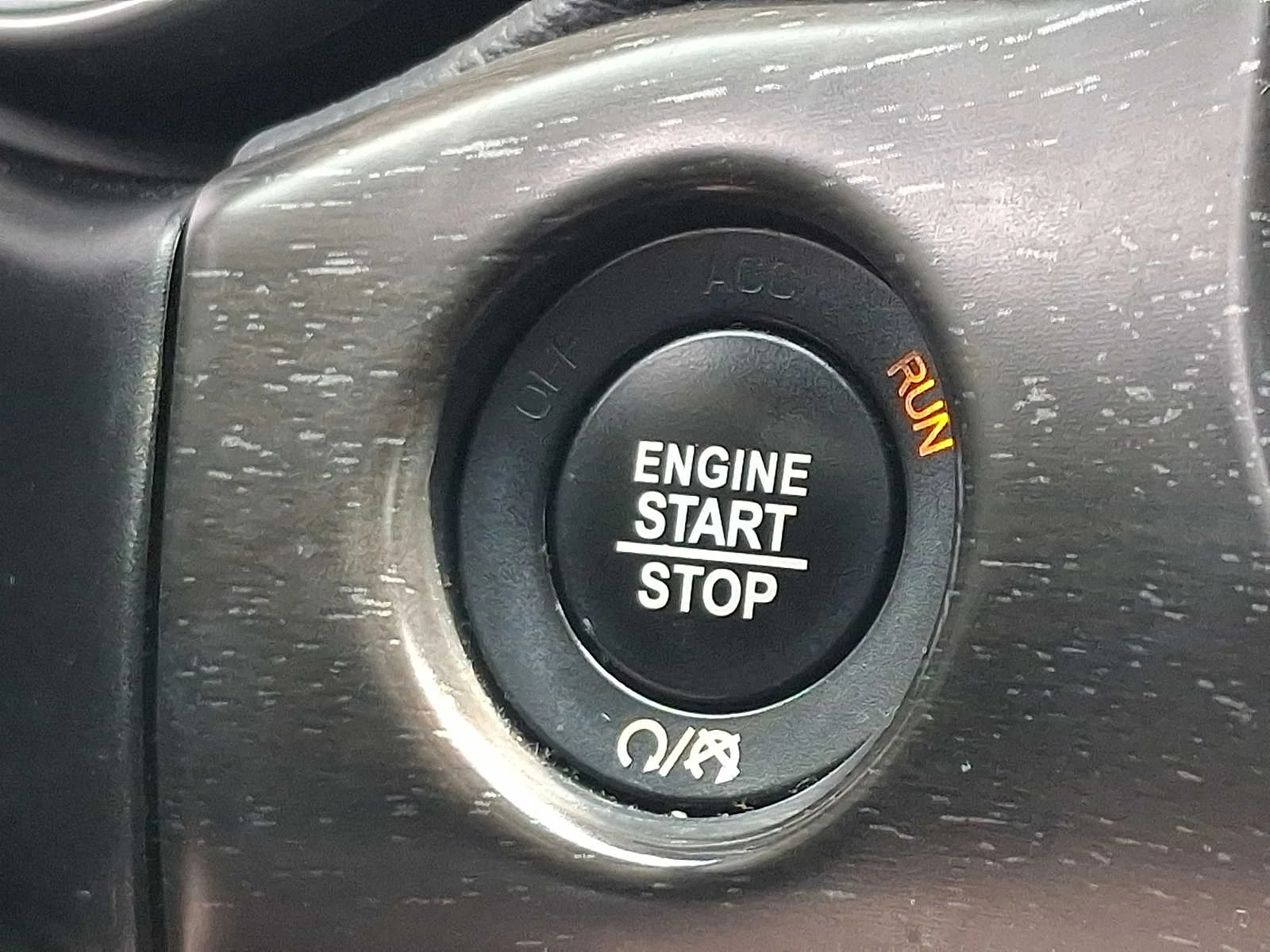 Used 2018 Bright White Clearcoat Jeep Altitude image 23