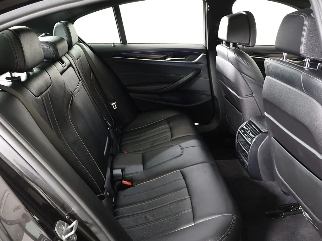 Used 2018 Dark Graphite BMW 530e xDrive iPerformance image 38