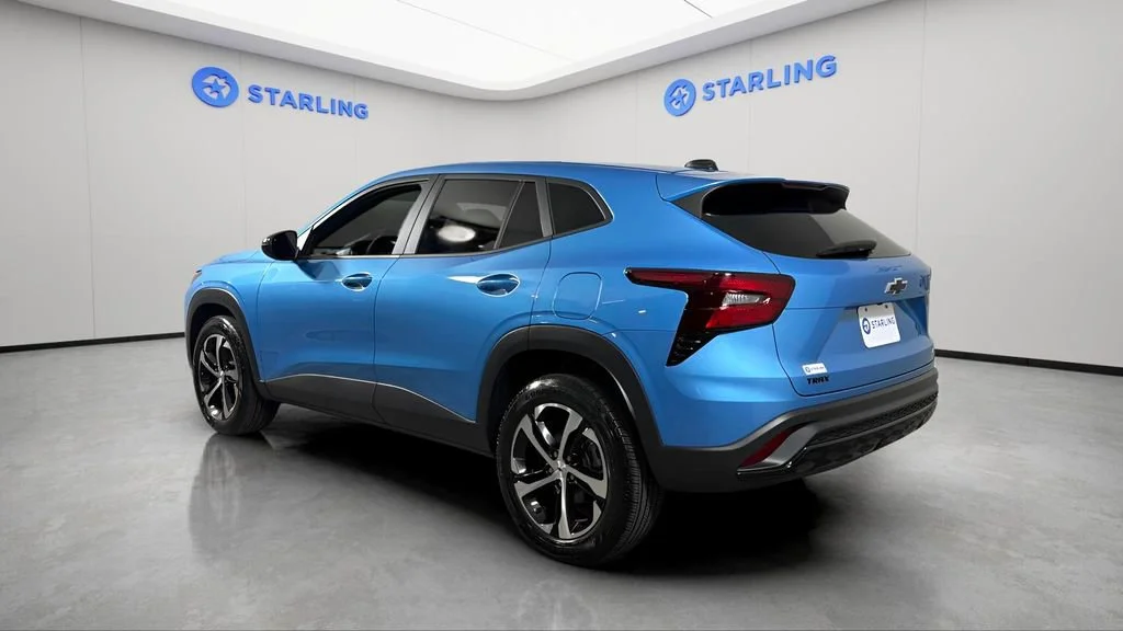 Used 2025 Marina Blue Metallic Chevrolet 1RS image 6