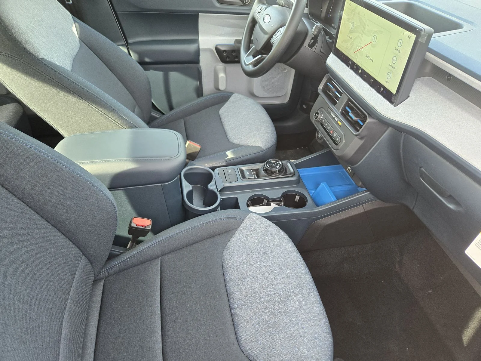 New 2026 Oxford White Ford XLT image 9