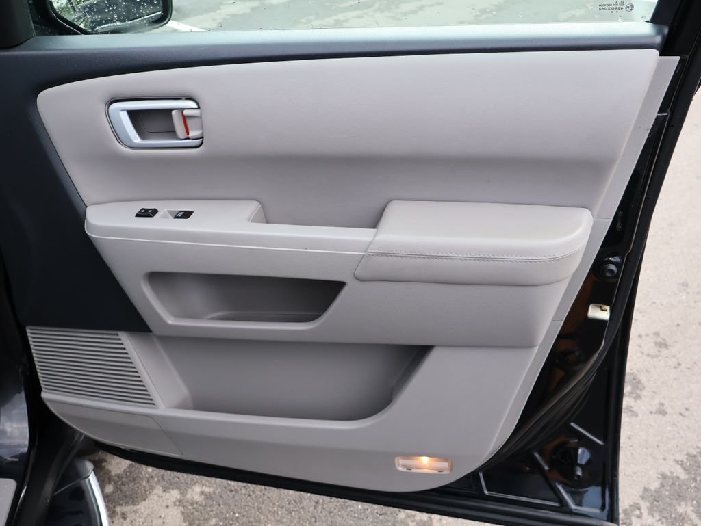 Used 2015 Black Honda EX-L image 11