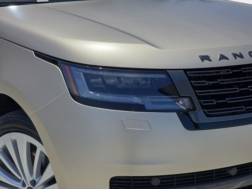 New 2026 Sunset Gold Satin Land Rover SE image 33