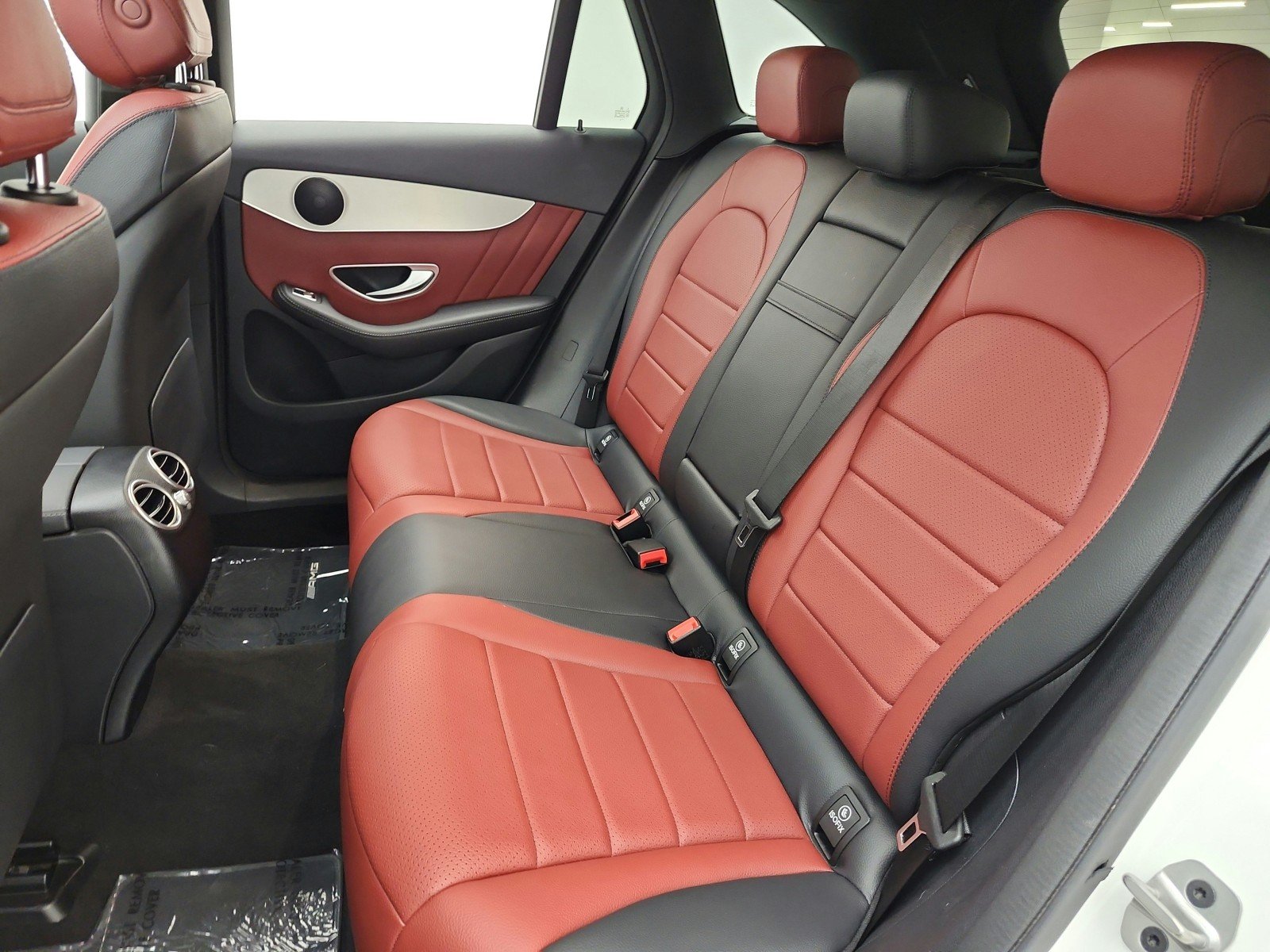 Used 2022 Polar White Mercedes-Benz GLC 300 SUV image 14