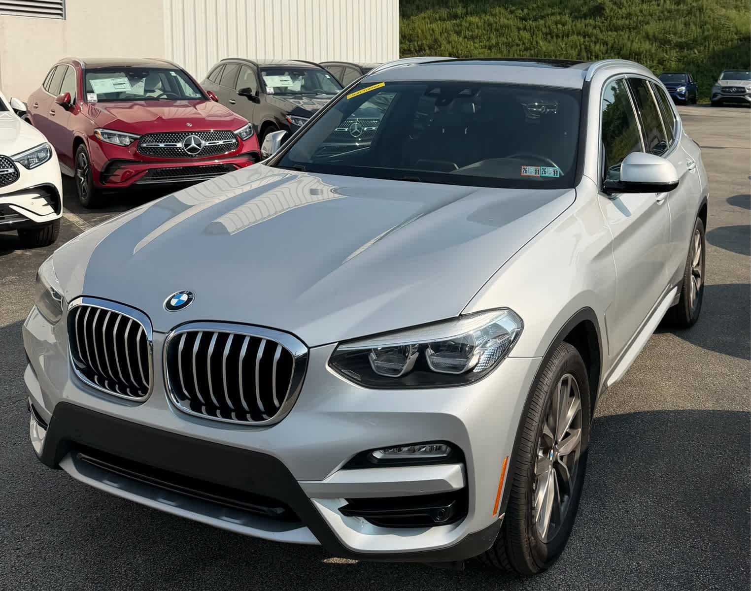 Used 2019 Glacier Silver Metallic BMW xDrive30i image 2