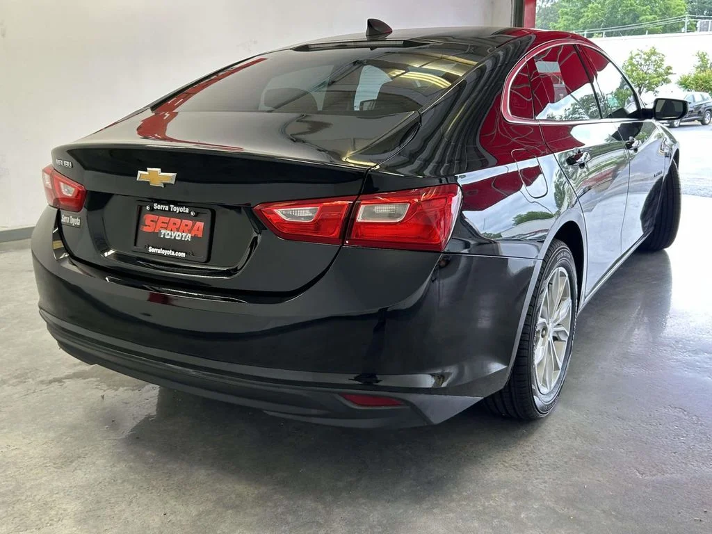 Used 2022 Black Chevrolet LS image 3