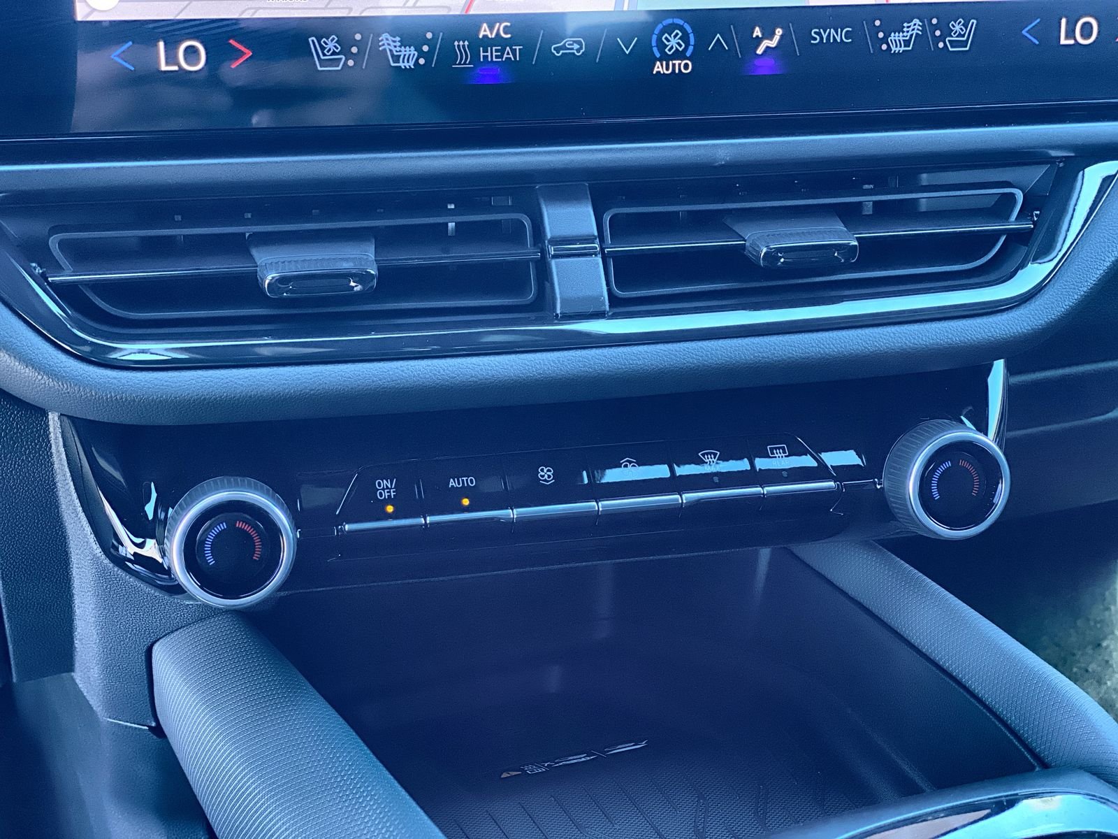 2026 Chevrolet Equinox EV RS - Photo 67