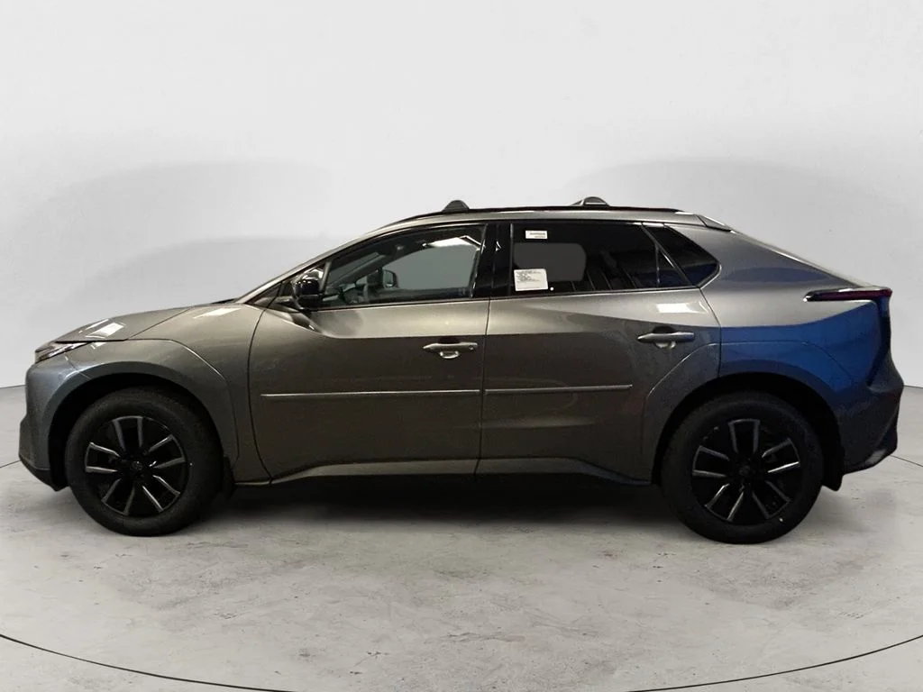 New 2026 Heavy Metal Toyota XLE image 2