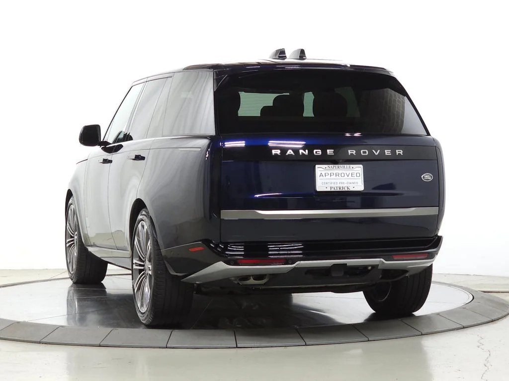 Certified Used 2023 Portofino Blue Metallic Land Rover SE image 3