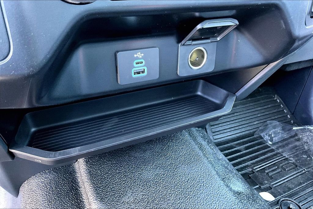 New 2026 Ford Super Duty F-250 XL 4D Crew Cab