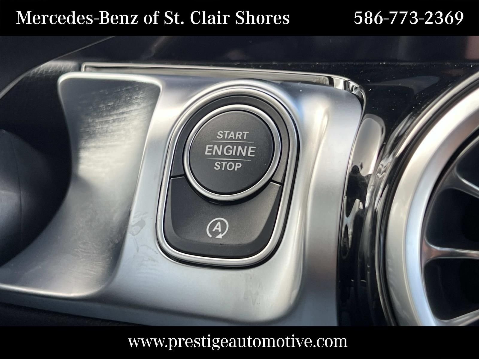Used 2026 Black Mercedes-Benz GLB 250 image 33