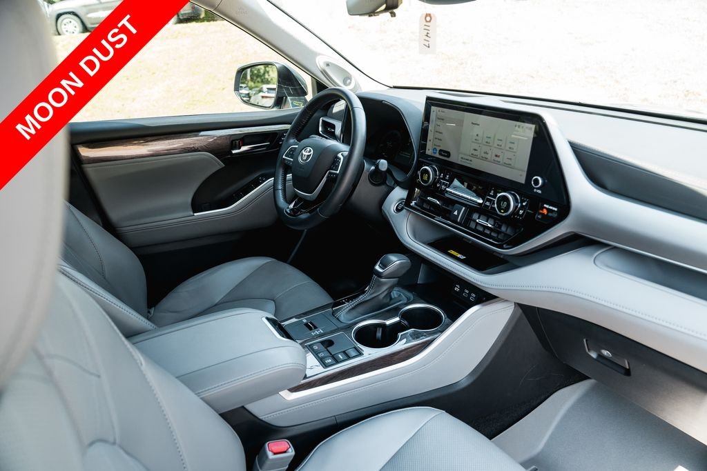 2024 Toyota Highlander Platinum - Photo 11