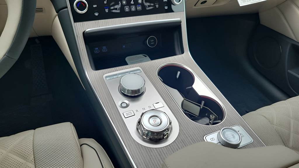 New 2026 Silver Genesis 3.5T PRESTIGE image 15