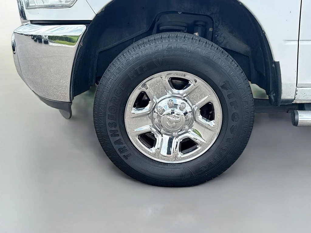 Used 2016 Bright White Clearcoat Ram Tradesman image 22