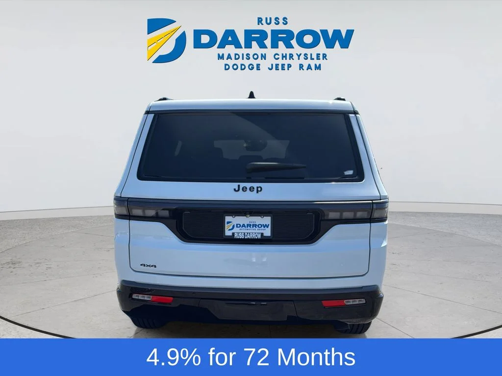 New 2026 Bright White Clear-Coat Exterior Paint Jeep Limited Altitude image 4