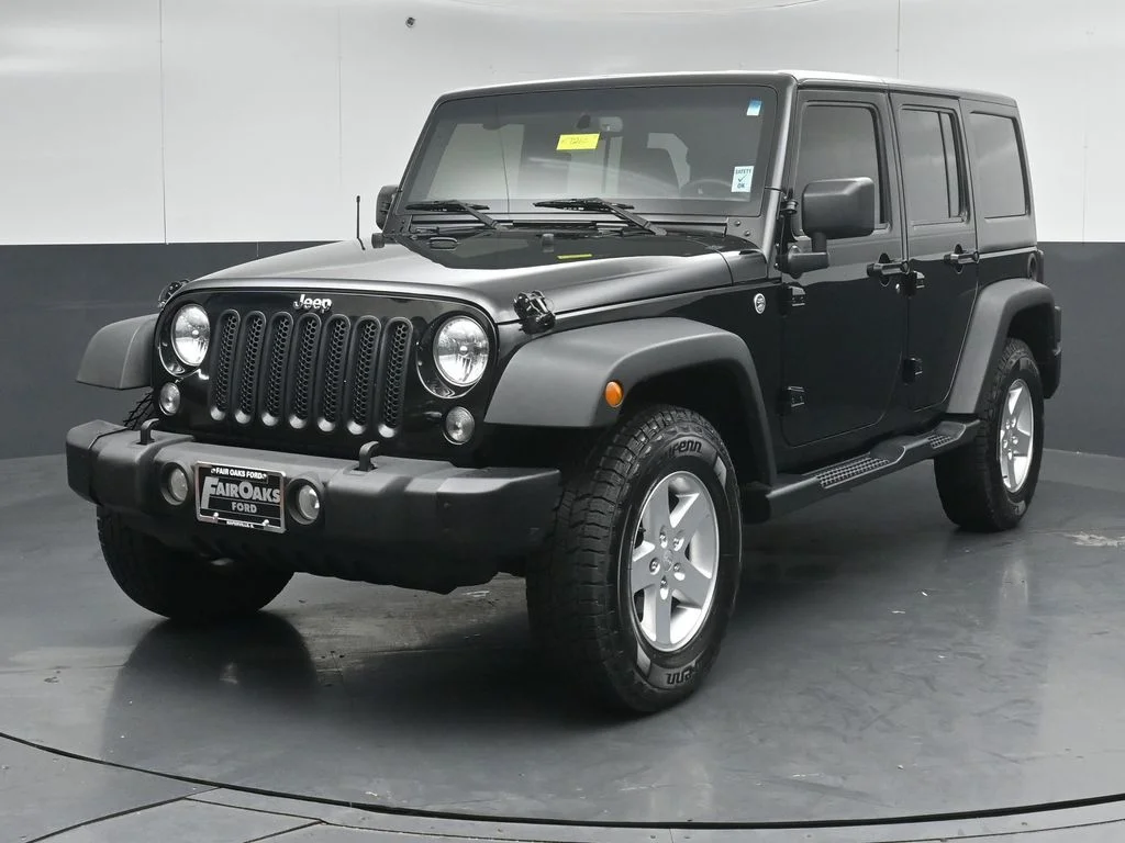Used 2015 Black Jeep Unlimited Sport image 3