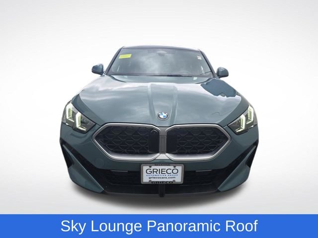 Used 2025 Green BMW xDrive28i image 2