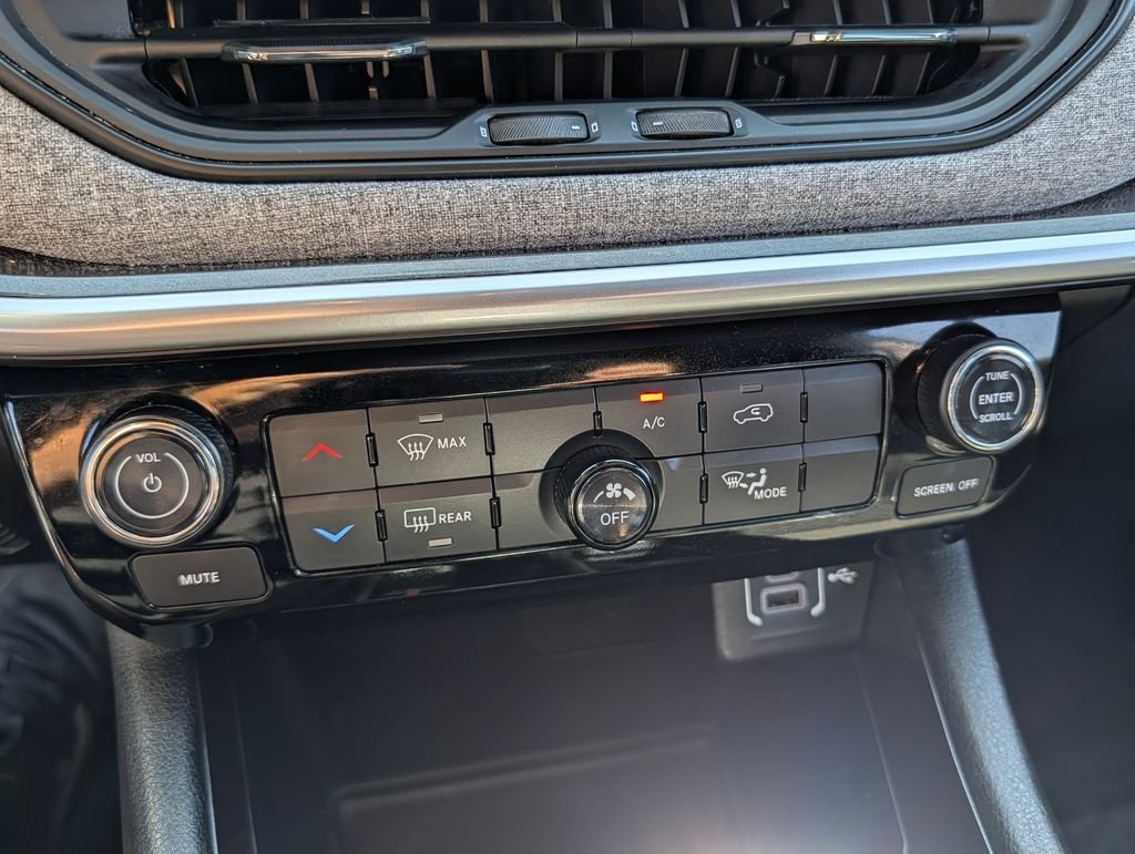2024 Jeep Compass Latitude - Photo 24