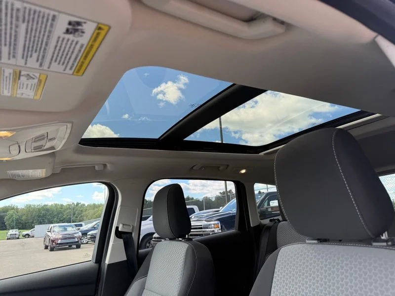 Used 2018 Silver Ford SE image 5