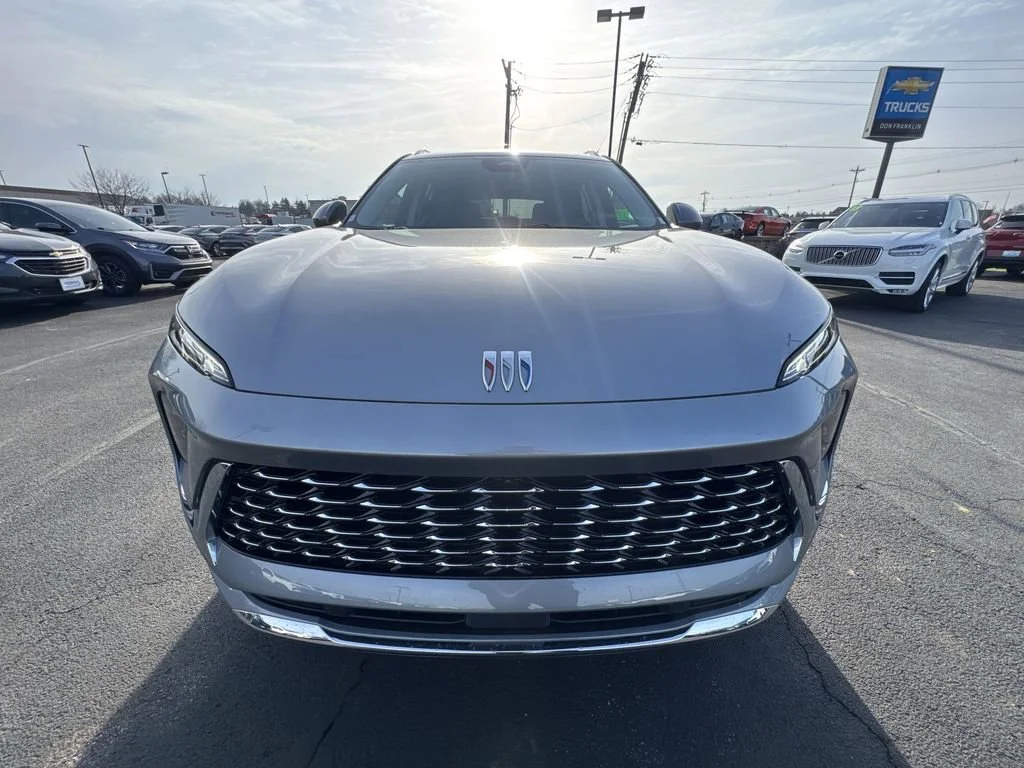 New 2026 Moonstone Gray Metallic Buick Avenir image 27