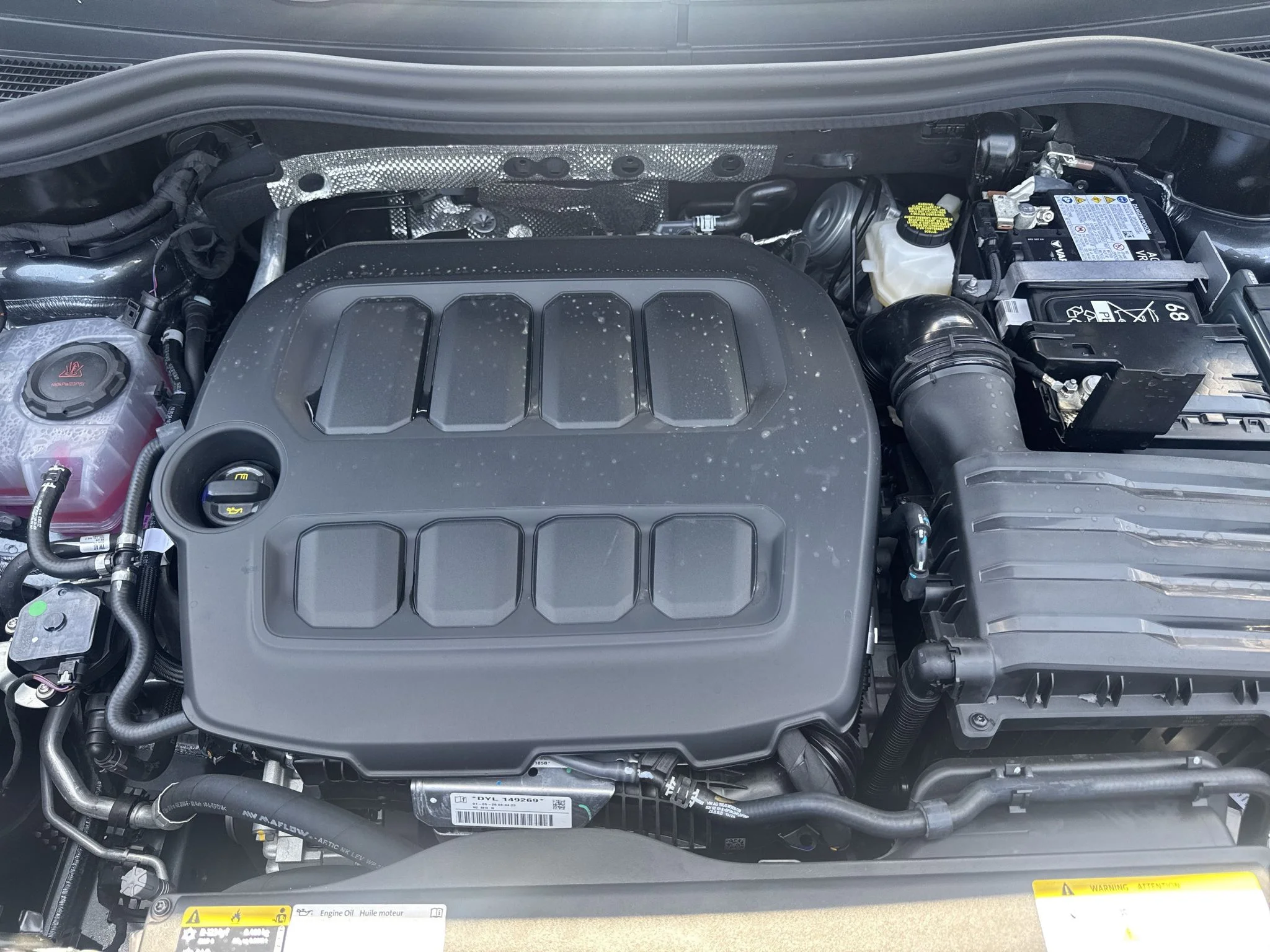 New 2026 Platinum Gray Metallic Volkswagen SE image 33
