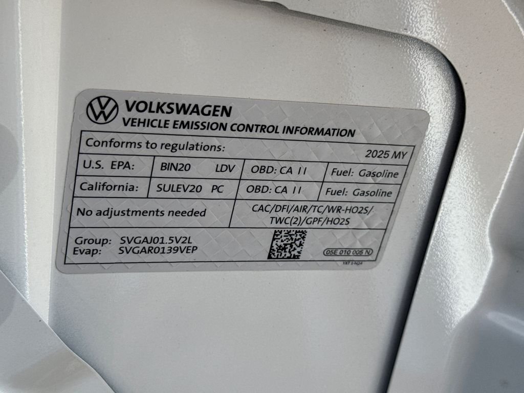Used 2025 Silver Volkswagen 1.5T SE image 9