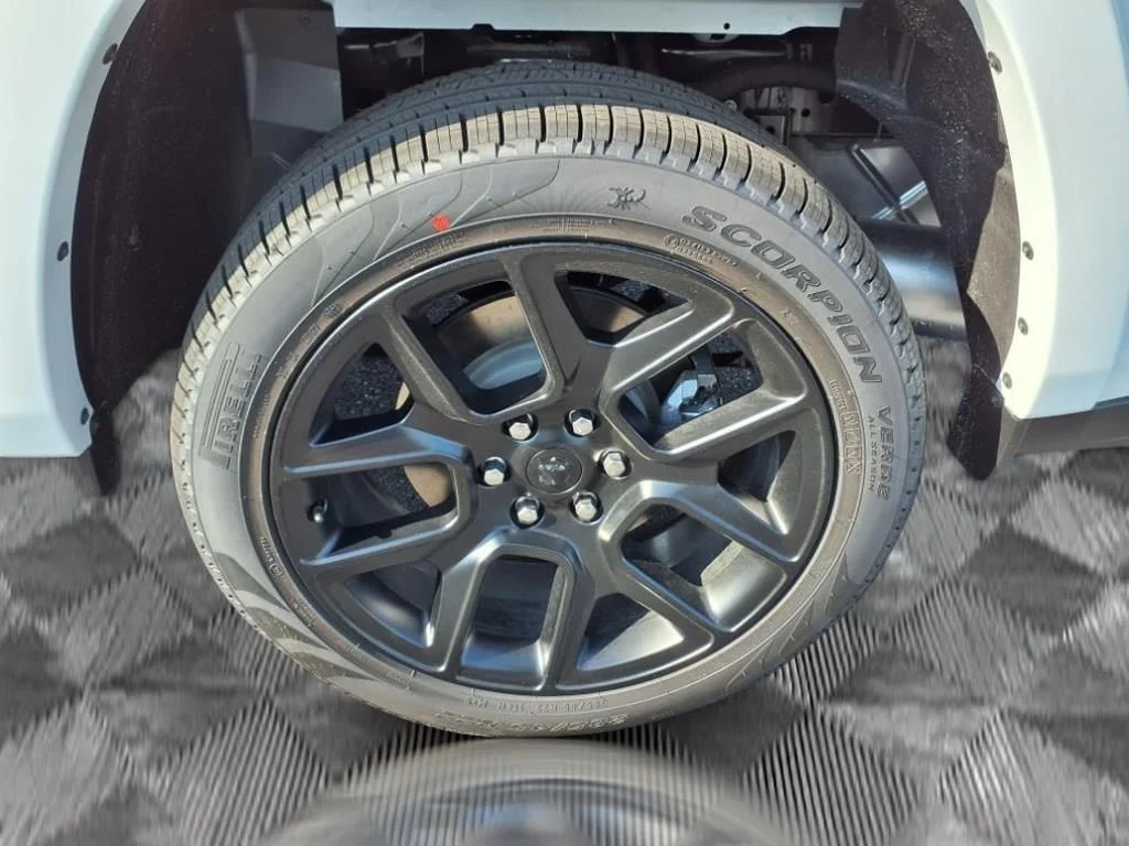 2026 RAM 1500 Laramie - Photo 18