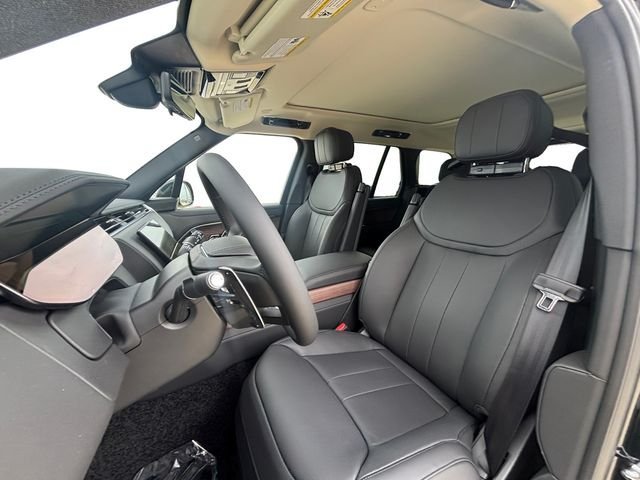New 2026 Santorini Black LAND ROVER SE image 10