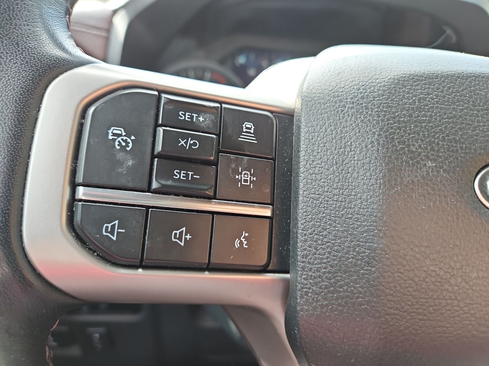 Used 2024 Black Ford Limited image 25