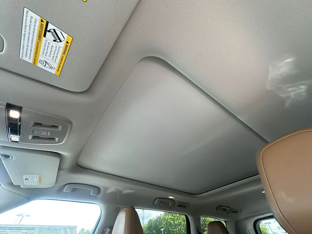 New 2027 RADIANT WHITE INFINITI Luxe 2WD image 28